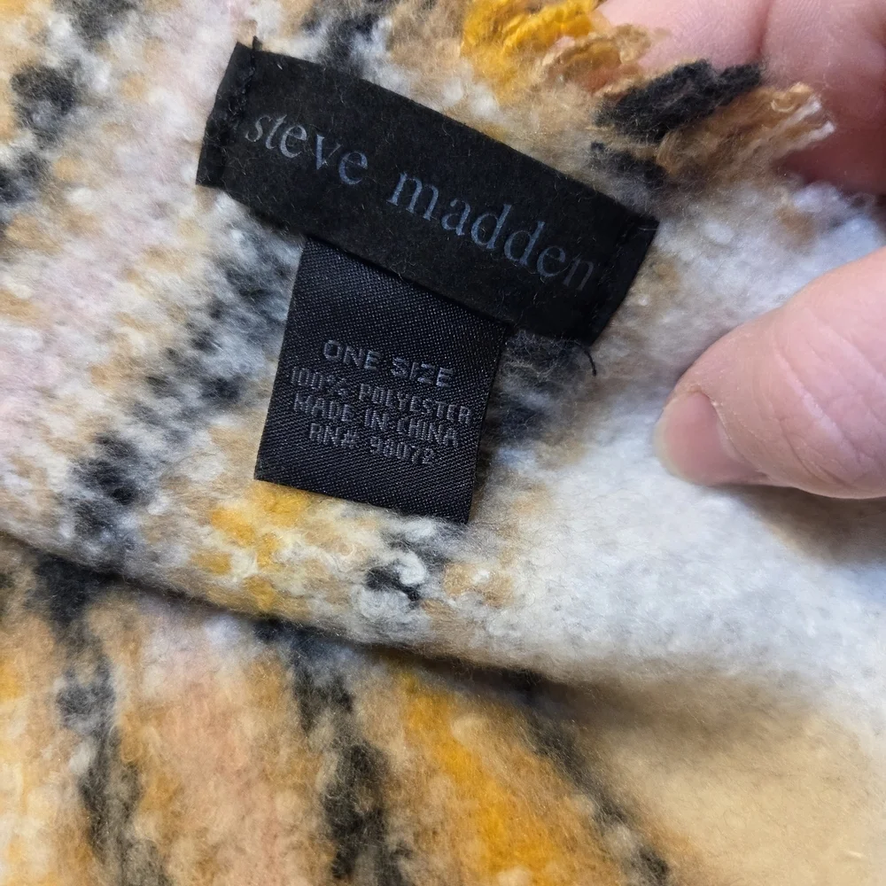 Steve Madden Yellow and White Patterned Scarf
